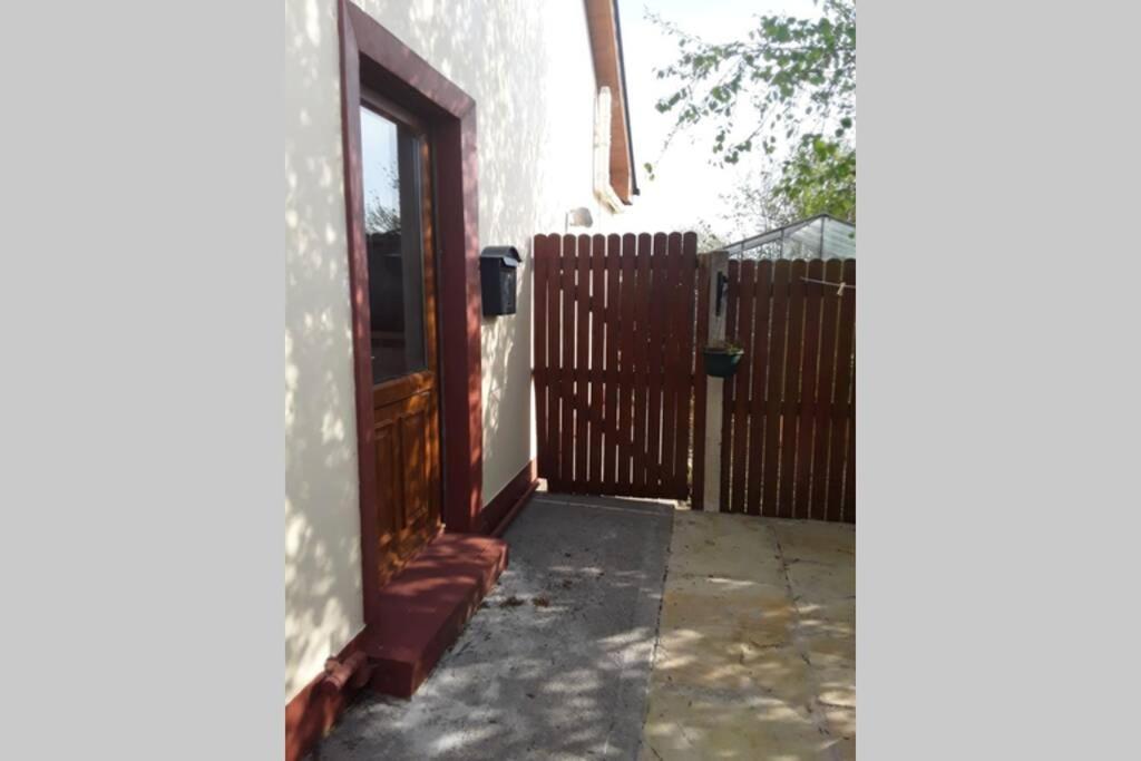 Apartment On The Wild Atlantic Way Tralee Exterior foto